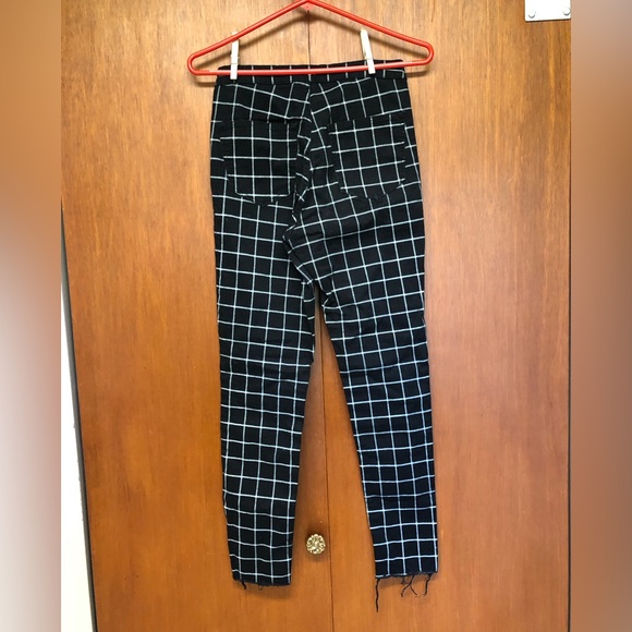 Grid Pattern Pants - Picture 3 of 6
